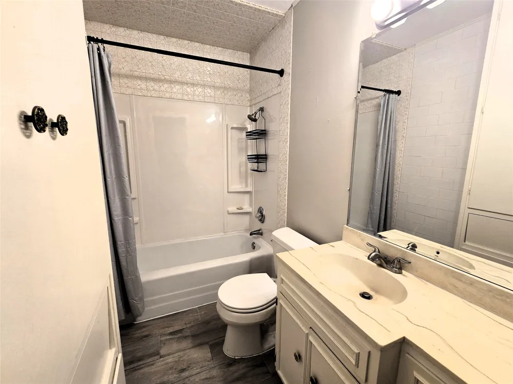 604 E 4th Street Weatherford, TX 76086