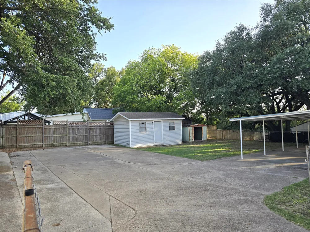 604 E 4th Street Weatherford, TX 76086
