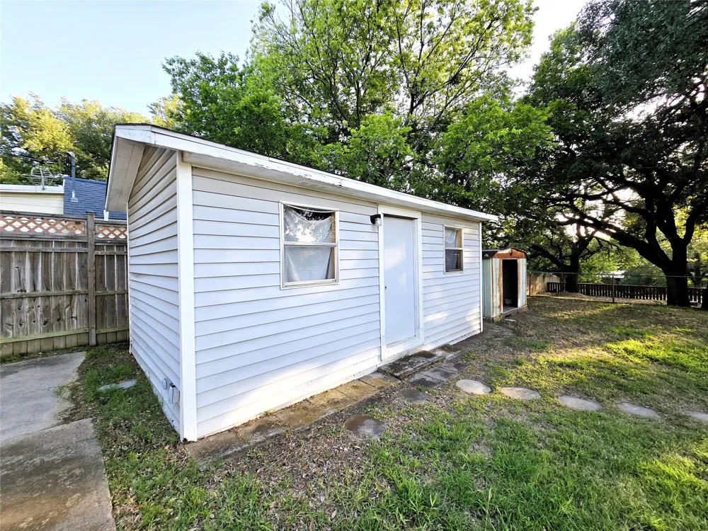 604 E 4th Street Weatherford, TX 76086