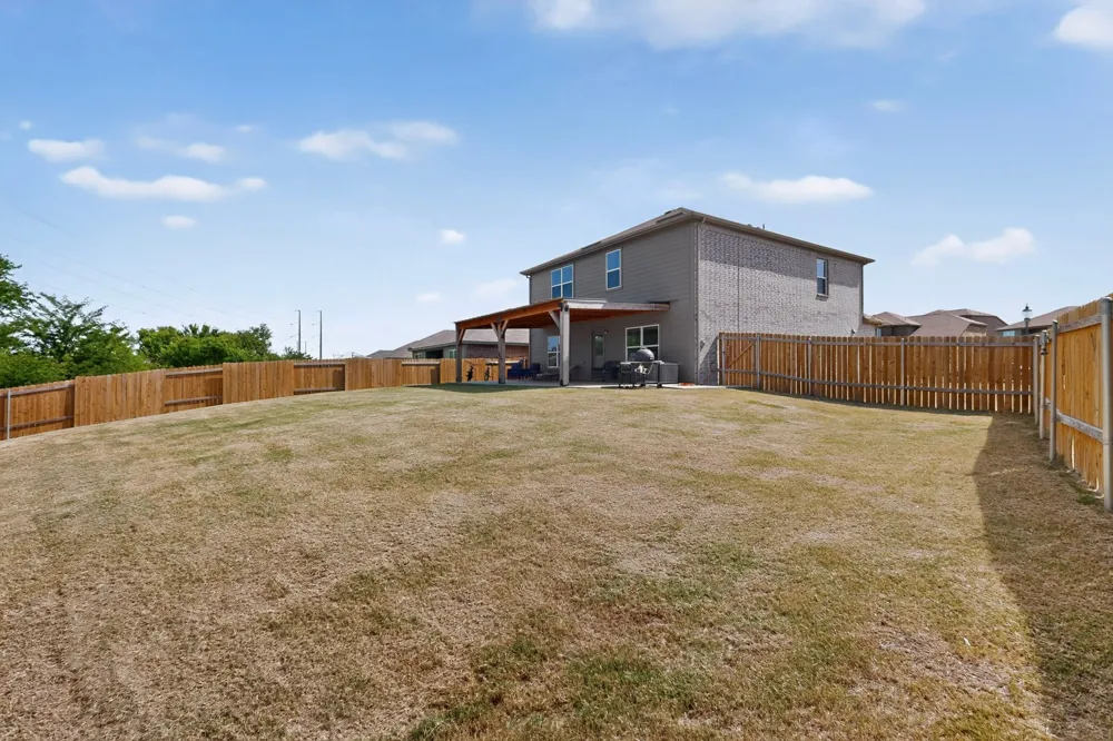 218 Banjo Trail Newark, TX 76071