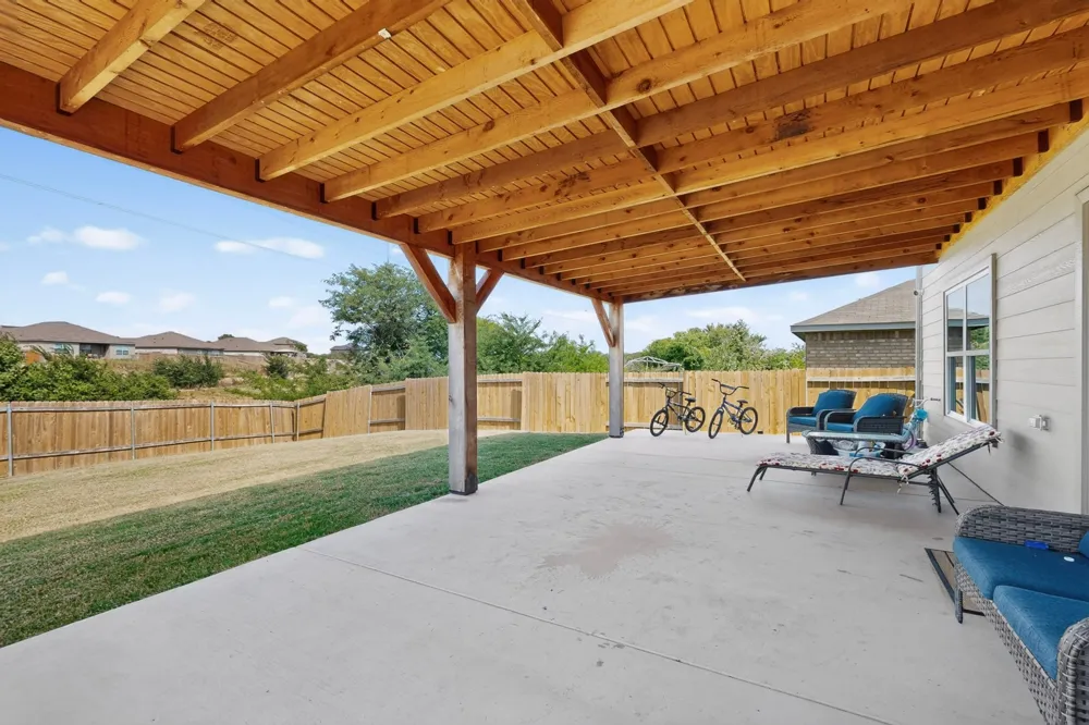 218 Banjo Trail Newark, TX 76071