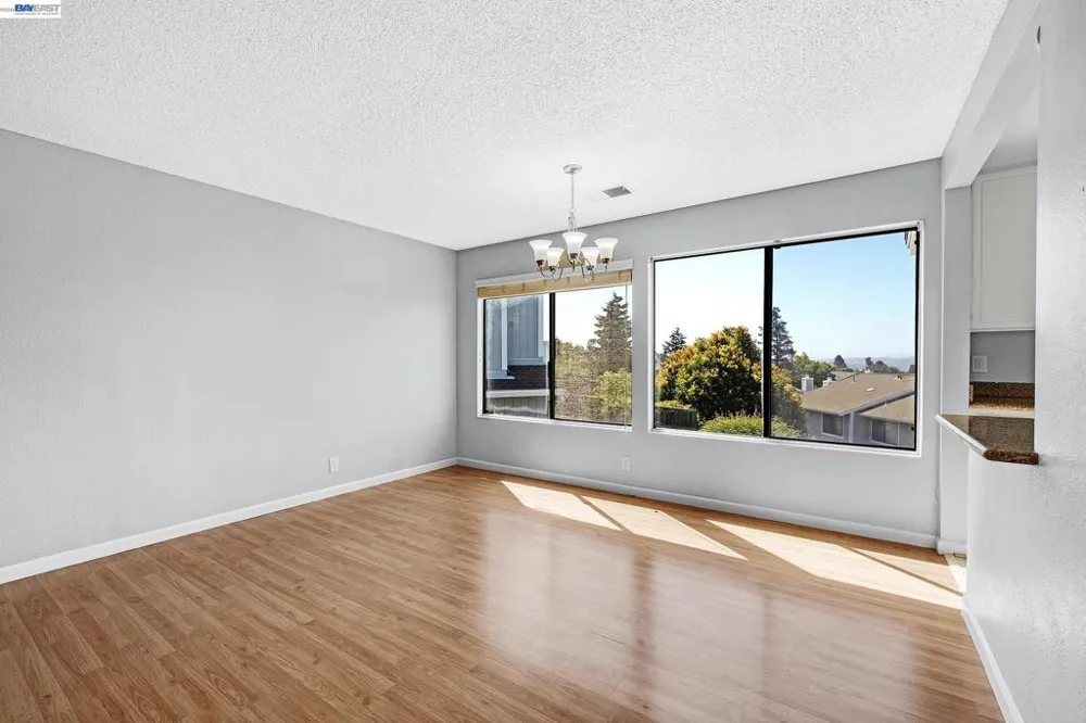 2279 Clearview Cir Benicia, CA 94510