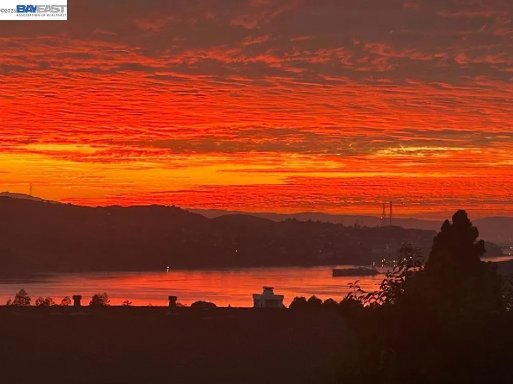 2279 Clearview Cir Benicia, CA 94510