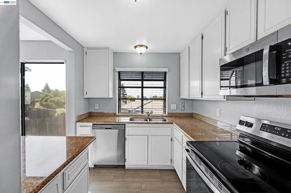 2279 Clearview Cir Benicia, CA 94510