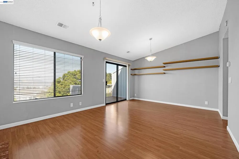 2279 Clearview Cir Benicia, CA 94510