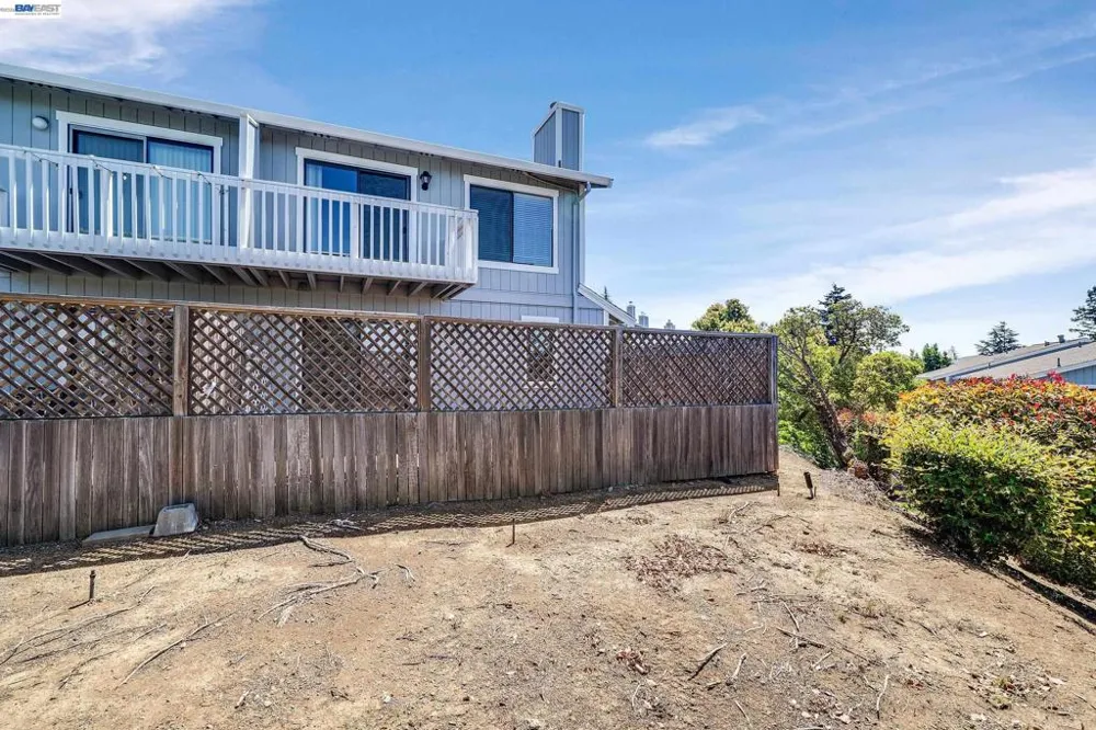 2279 Clearview Cir Benicia, CA 94510