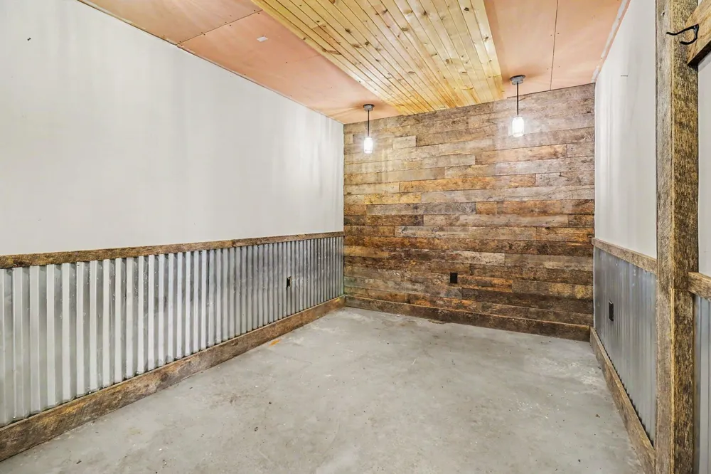 6301 S Stiles Road Pentwater, MI 49449