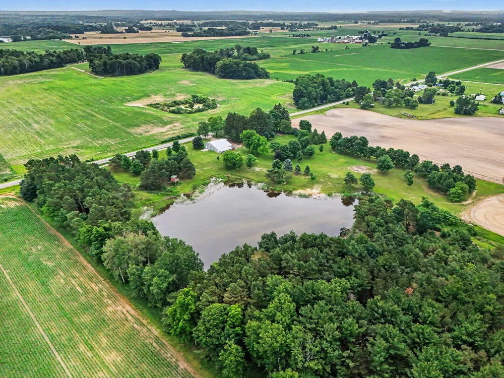 6301 S Stiles Road Pentwater, MI 49449