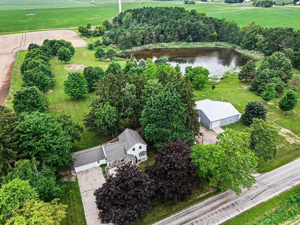 6301 S Stiles Road Pentwater, MI 49449