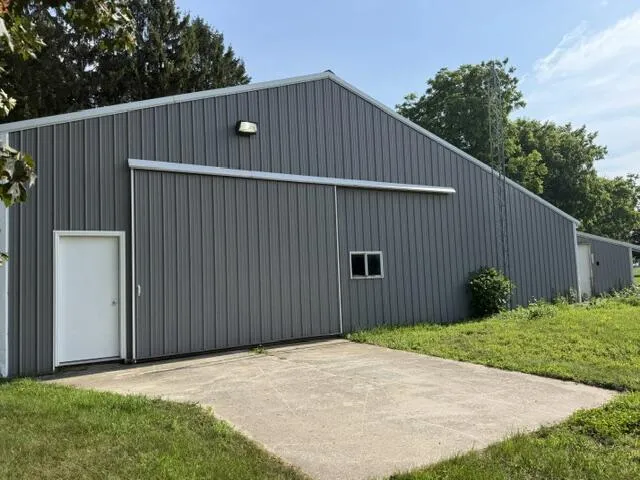 6301 S Stiles Road Pentwater, MI 49449