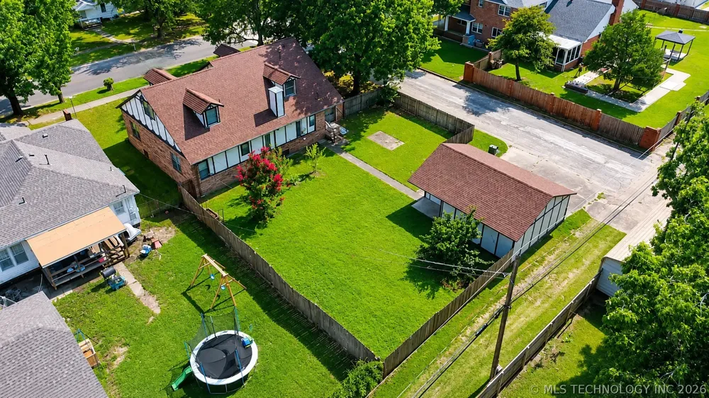322 E Young Street Morris, OK 74445