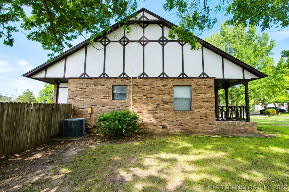 322 E Young Street Morris, OK 74445