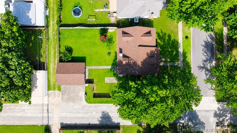 322 E Young Street Morris, OK 74445