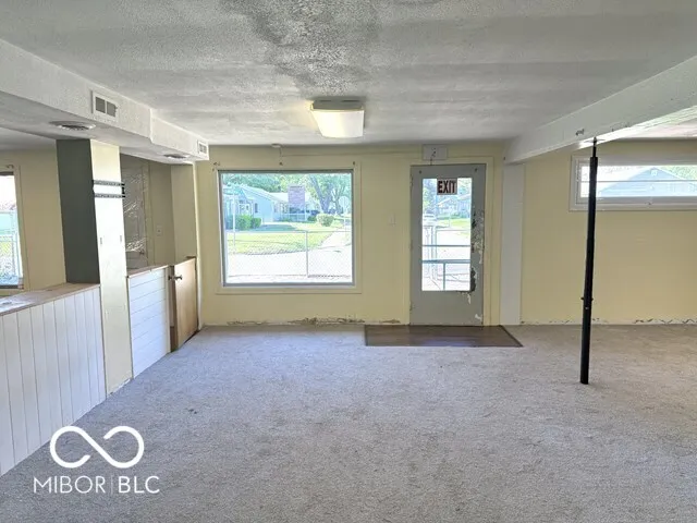 1505 E Wabash Avenue Crawfordsville, IN 47933