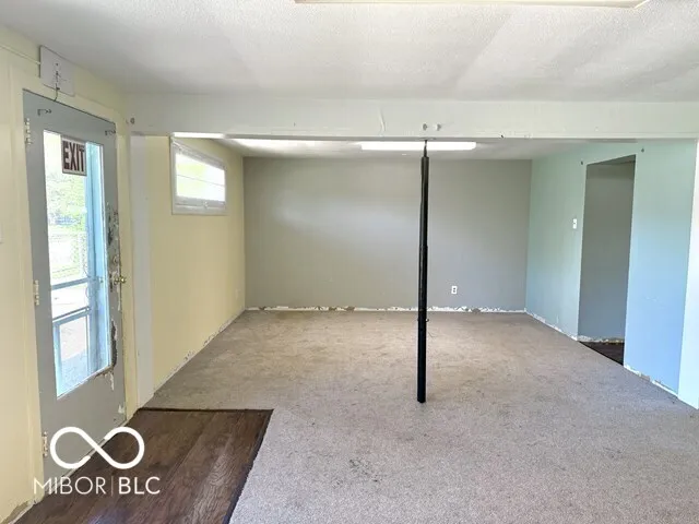 1505 E Wabash Avenue Crawfordsville, IN 47933