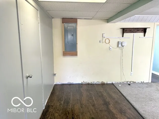 1505 E Wabash Avenue Crawfordsville, IN 47933