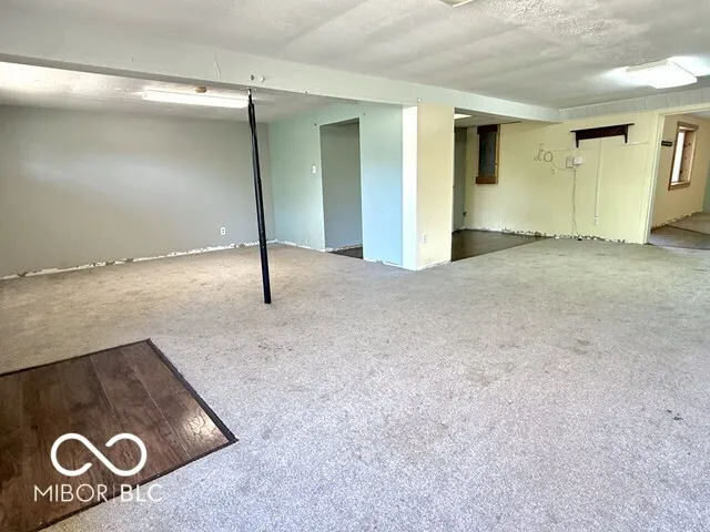 1505 E Wabash Avenue Crawfordsville, IN 47933