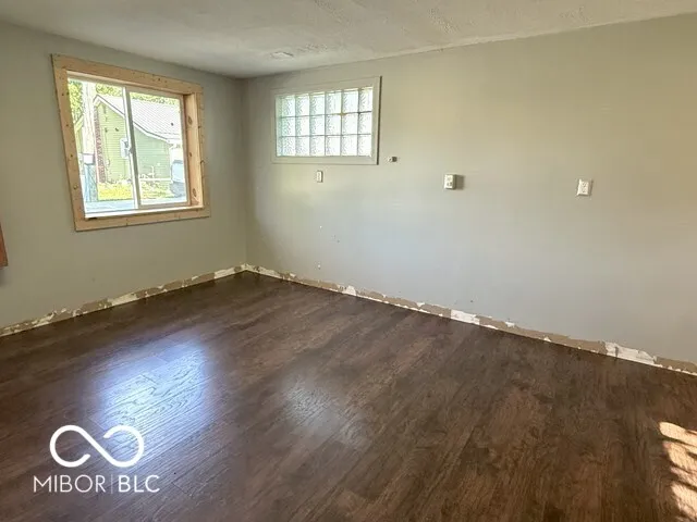 1505 E Wabash Avenue Crawfordsville, IN 47933