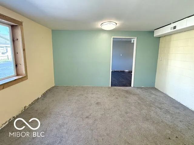 1505 E Wabash Avenue Crawfordsville, IN 47933