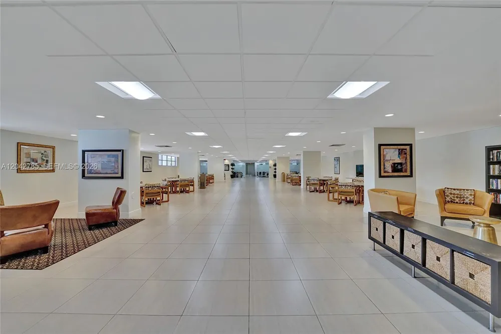 400 Leslie Dr #PH# 1110 Hallandale Beach, FL 33009