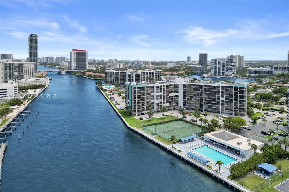 400 Leslie Dr #PH# 1110 Hallandale Beach, FL 33009