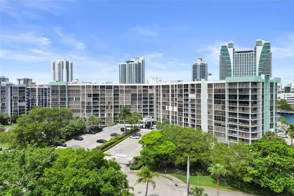 400 Leslie Dr #PH# 1110 Hallandale Beach, FL 33009