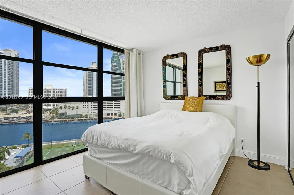 400 Leslie Dr #PH# 1110 Hallandale Beach, FL 33009
