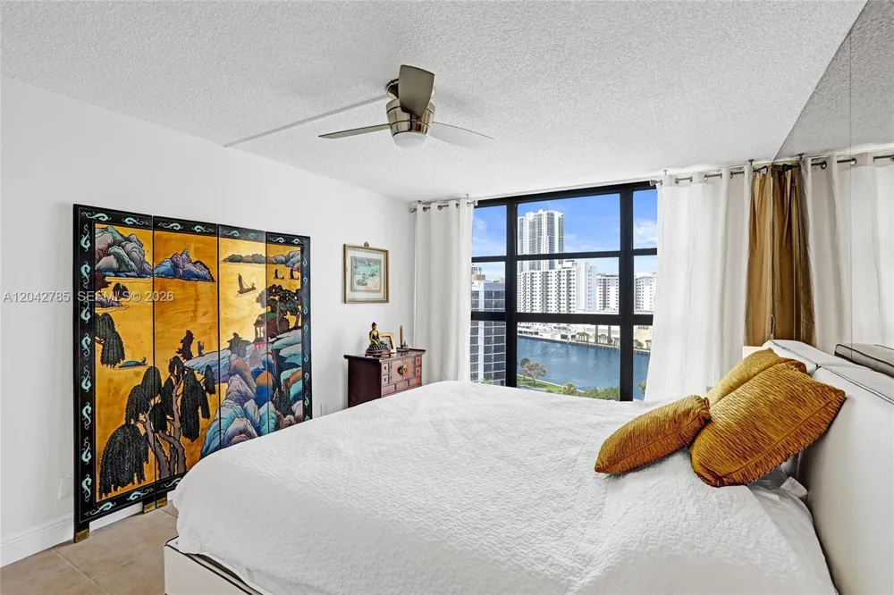 400 Leslie Dr #PH# 1110 Hallandale Beach, FL 33009