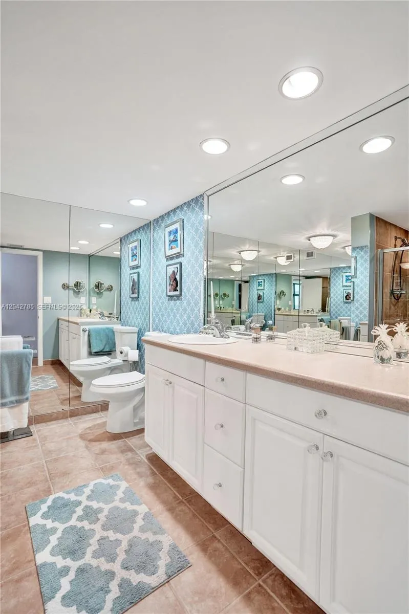 400 Leslie Dr #PH# 1110 Hallandale Beach, FL 33009