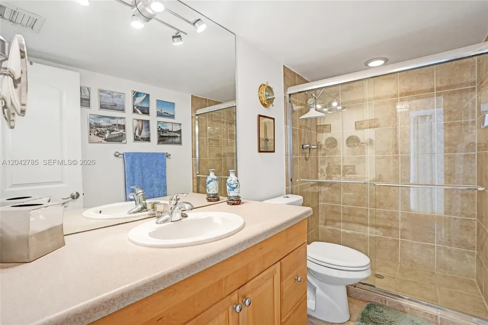 400 Leslie Dr #PH# 1110 Hallandale Beach, FL 33009
