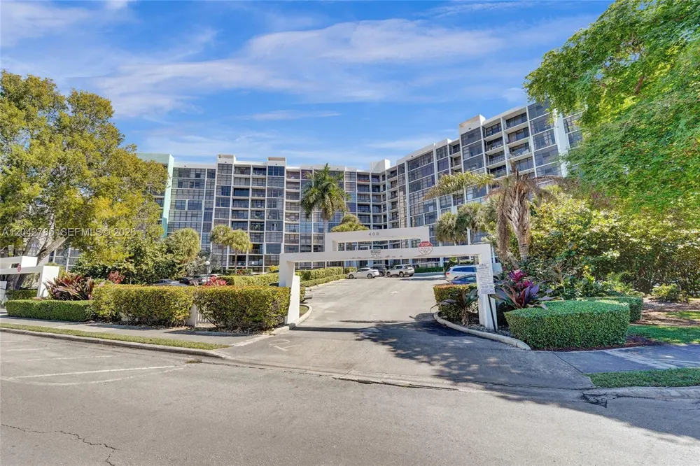 400 Leslie Dr #PH# 1110 Hallandale Beach, FL 33009