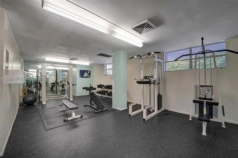400 Leslie Dr #PH# 1110 Hallandale Beach, FL 33009