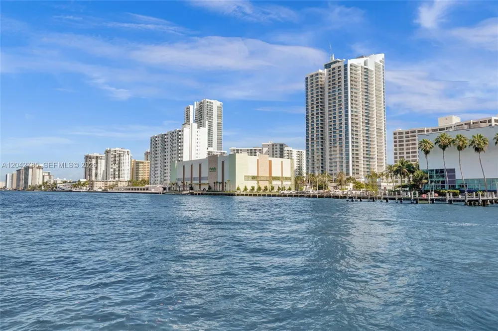 400 Leslie Dr #PH# 1110 Hallandale Beach, FL 33009