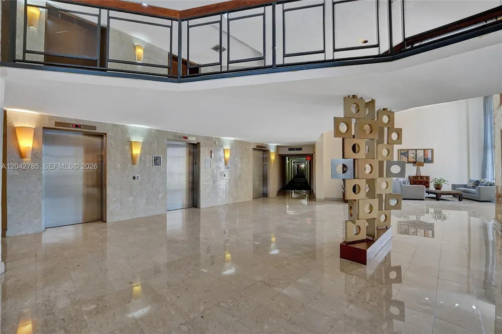 400 Leslie Dr #PH# 1110 Hallandale Beach, FL 33009