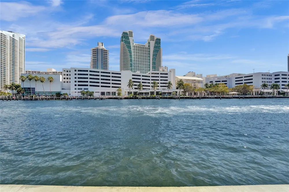 400 Leslie Dr #PH# 1110 Hallandale Beach, FL 33009