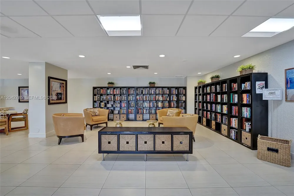 400 Leslie Dr #PH# 1110 Hallandale Beach, FL 33009