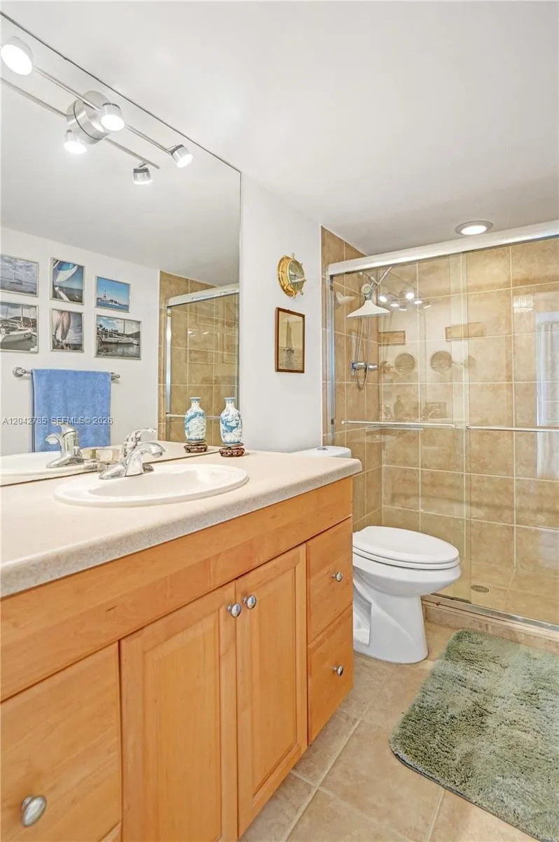 400 Leslie Dr #PH# 1110 Hallandale Beach, FL 33009