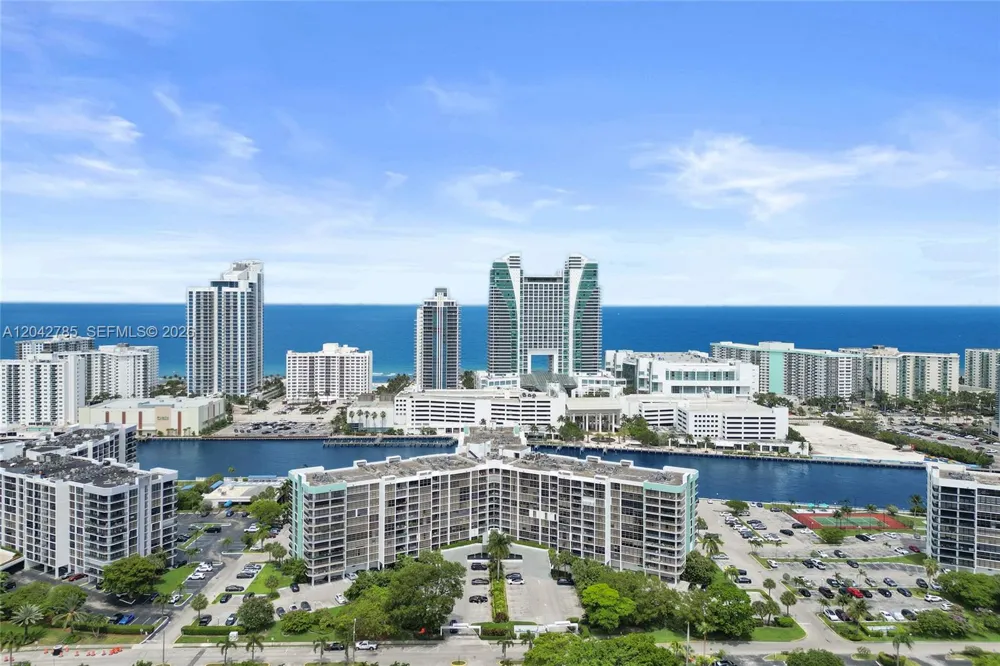 400 Leslie Dr #PH# 1110 Hallandale Beach, FL 33009