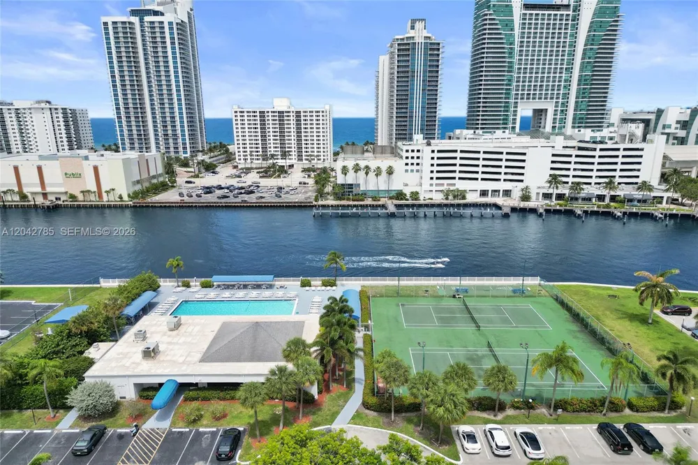 400 Leslie Dr #PH# 1110 Hallandale Beach, FL 33009