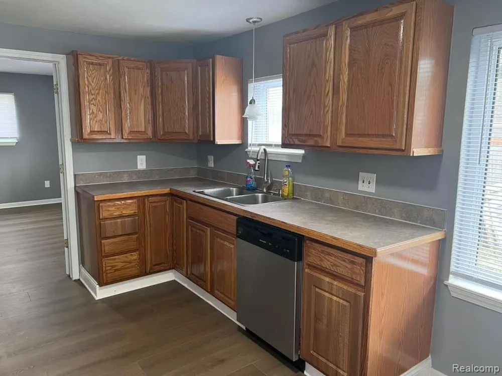 15163 Beech Daly Road Taylor City, MI 48180