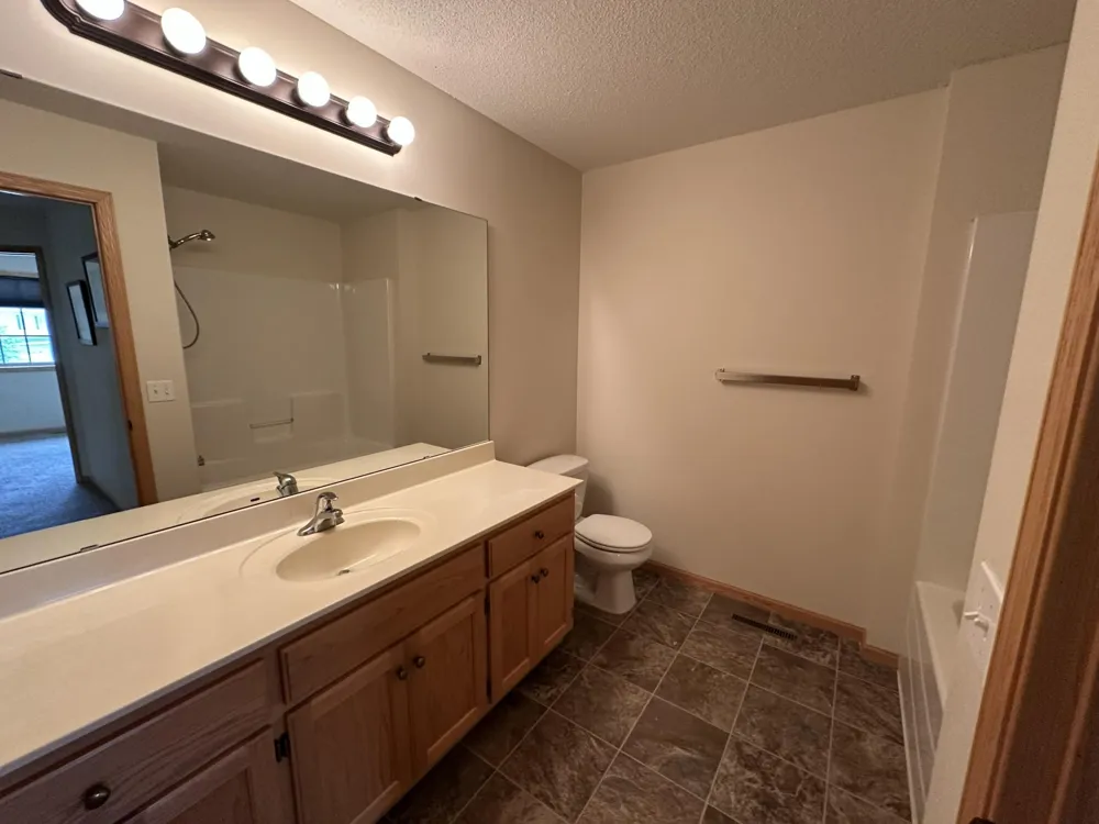 7817 W 145th Street Savage, MN 55378