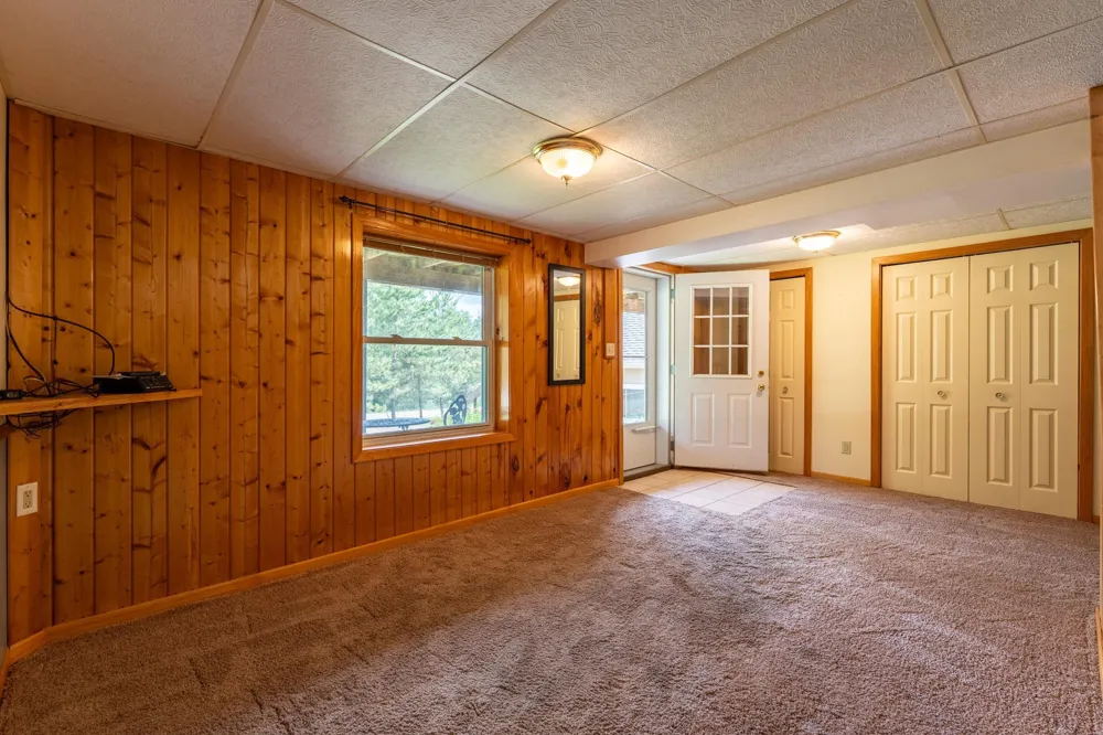 15771 Sherwood Trail Zumbrota, MN 55992