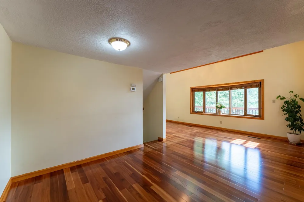 15771 Sherwood Trail Zumbrota, MN 55992