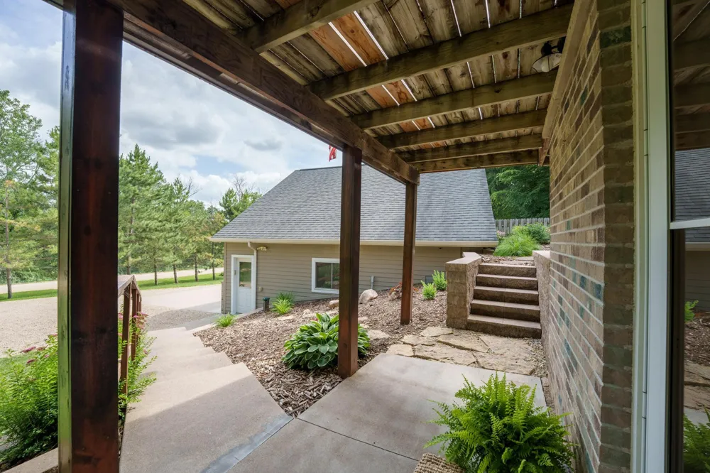 15771 Sherwood Trail Zumbrota, MN 55992