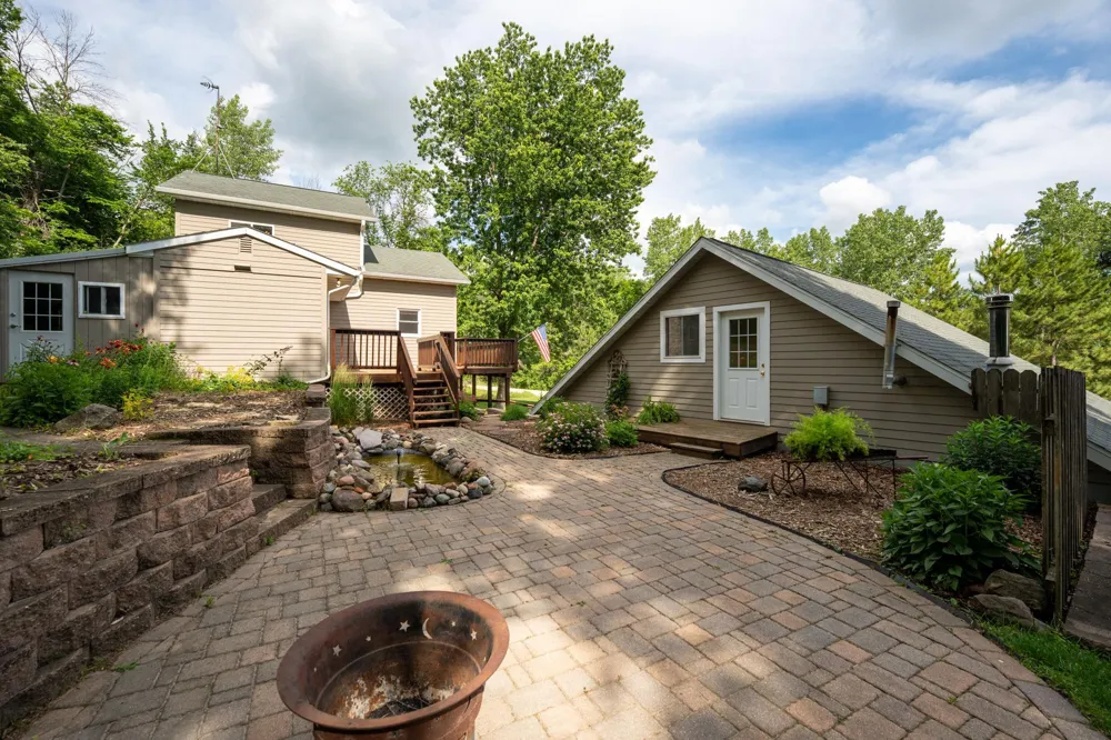 15771 Sherwood Trail Zumbrota, MN 55992