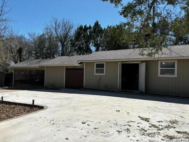 625 SECOND ST Comfort, TX 78013