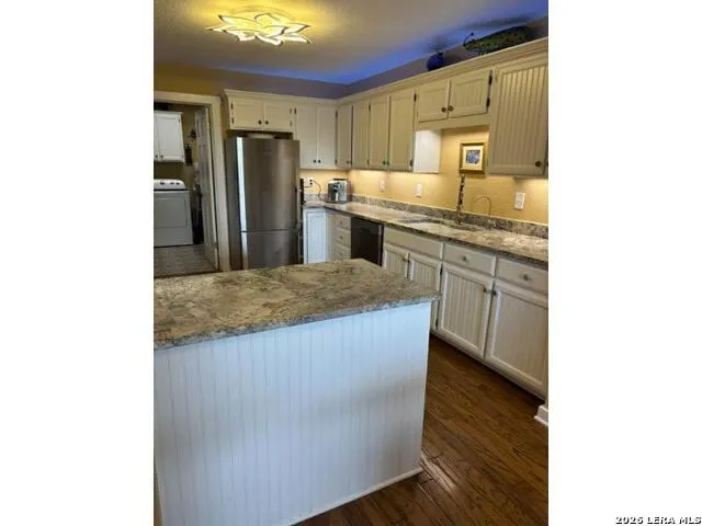 625 SECOND ST Comfort, TX 78013