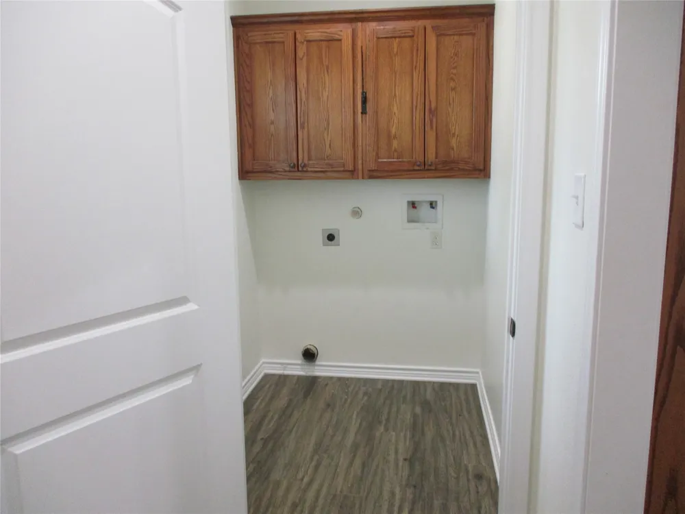 148 Mill Street Emory, TX 75440