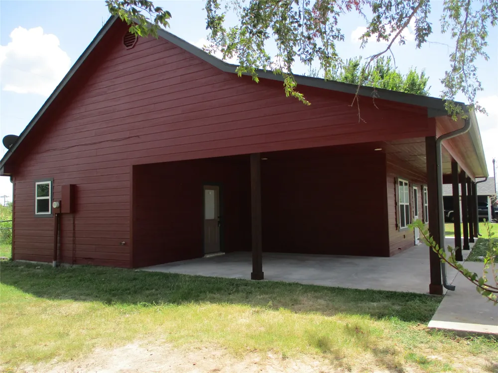 148 Mill Street Emory, TX 75440