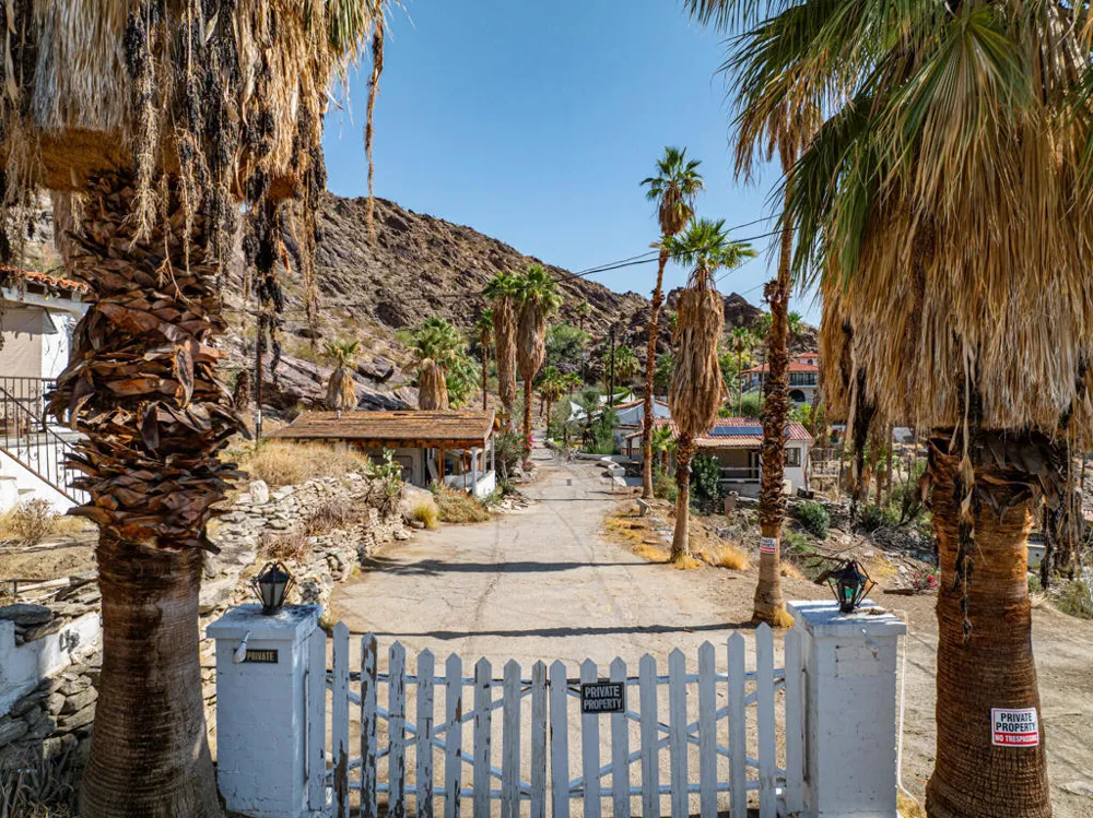 1716 Ridge Road Palm Springs, CA 92264